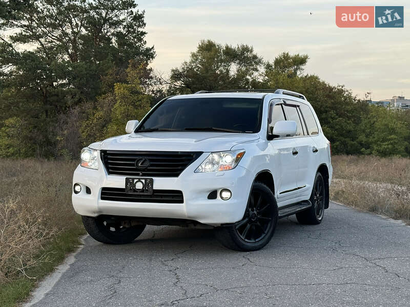Внедорожник / Кроссовер Lexus LX 2008 в Днепре