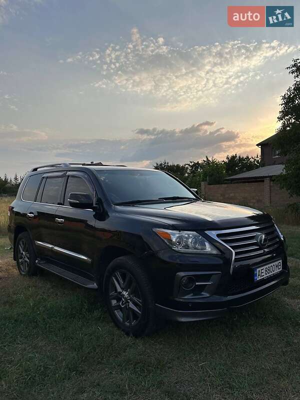 Внедорожник / Кроссовер Lexus LX 2013 в Днепре