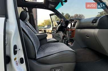 Позашляховик / Кросовер Lexus LX 2006 в 