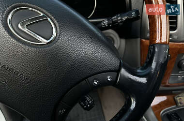 Позашляховик / Кросовер Lexus LX 2006 в 