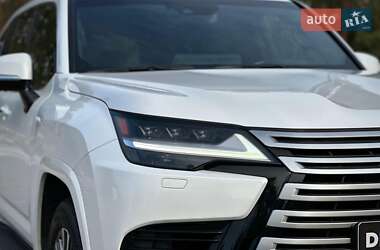 Позашляховик / Кросовер Lexus LX 2022 в 