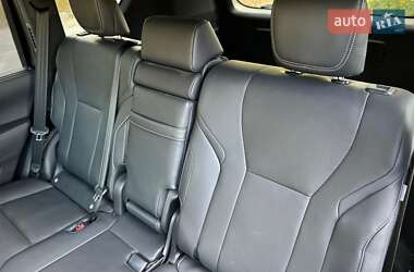 Позашляховик / Кросовер Lexus LX 2022 в 