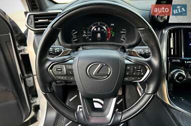 Позашляховик / Кросовер Lexus LX 2022 в 
