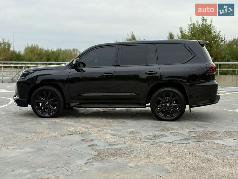 Позашляховик / Кросовер Lexus LX 2016 в Києві