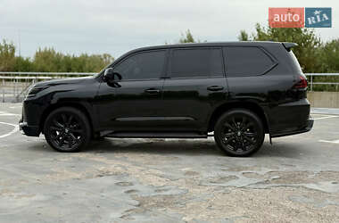 Позашляховик / Кросовер Lexus LX 2016 в 