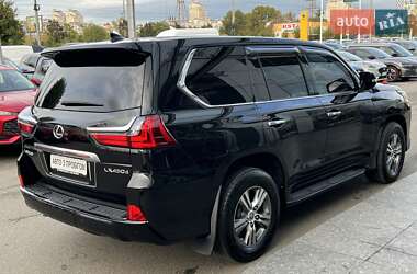 Позашляховик / Кросовер Lexus LX 2018 в 