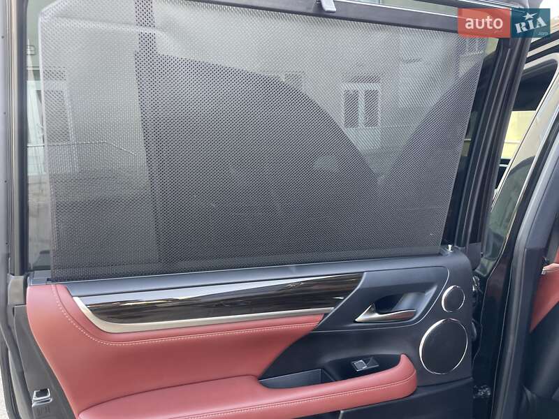Внедорожник / Кроссовер Lexus LX 2021 в Черновцах