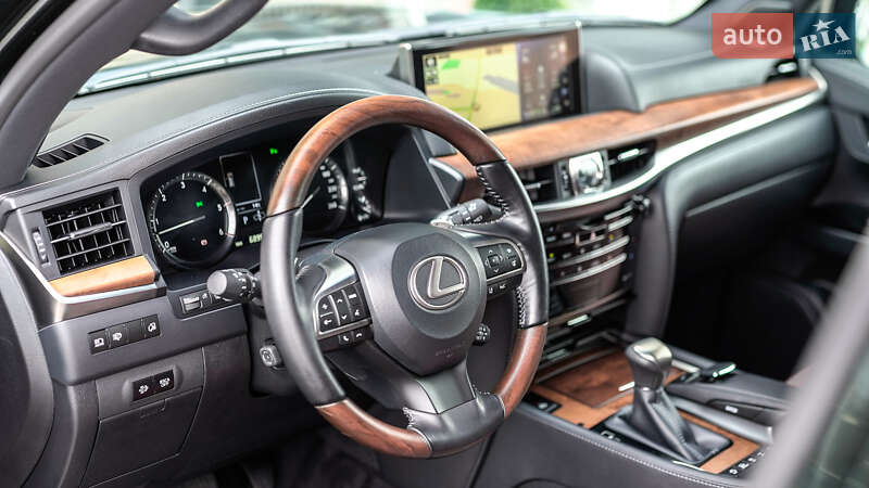 Внедорожник / Кроссовер Lexus LX 2017 в Львове фото 14 Внедорожник / Кроссовер Lexus LX 2017 в Львове