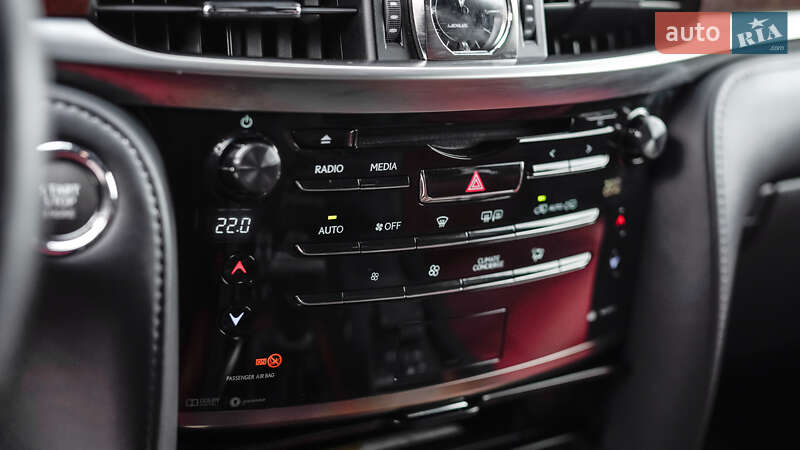 Внедорожник / Кроссовер Lexus LX 2017 в Львове фото 30 Внедорожник / Кроссовер Lexus LX 2017 в Львове