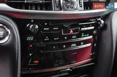 Внедорожник / Кроссовер Lexus LX 2017 в 