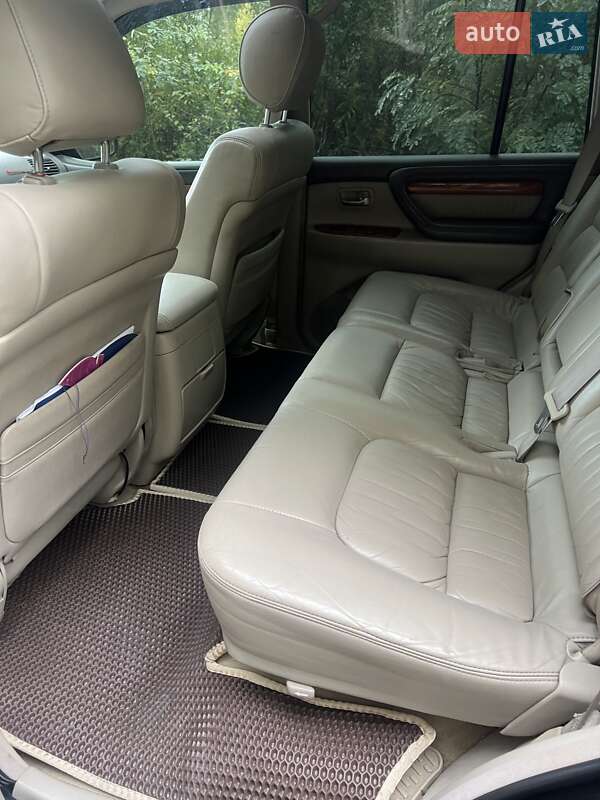 Внедорожник / Кроссовер Lexus LX 2004 в Броварах