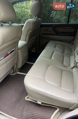 Позашляховик / Кросовер Lexus LX 2004 в 