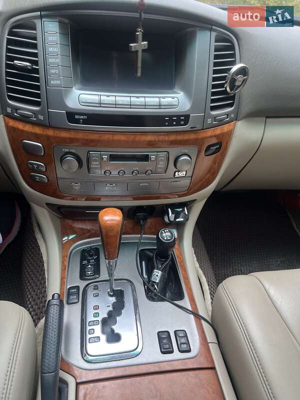 Внедорожник / Кроссовер Lexus LX 2004 в Броварах