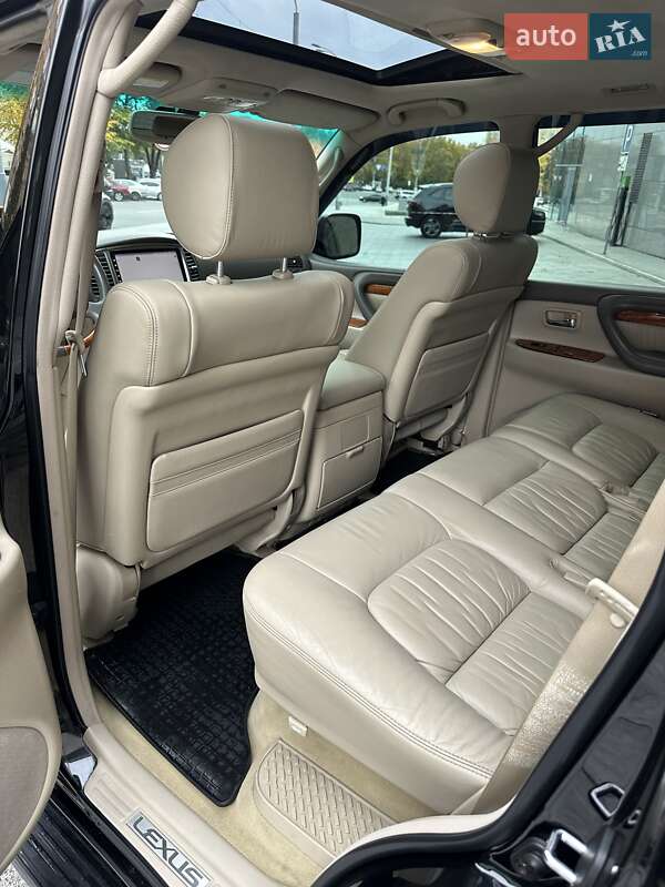 Внедорожник / Кроссовер Lexus LX 2004 в Киеве
