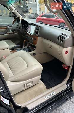 Внедорожник / Кроссовер Lexus LX 2004 в 
