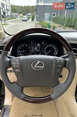 Позашляховик / Кросовер Lexus LX 2015 в 
