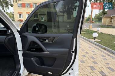 Позашляховик / Кросовер Lexus LX 2022 в 