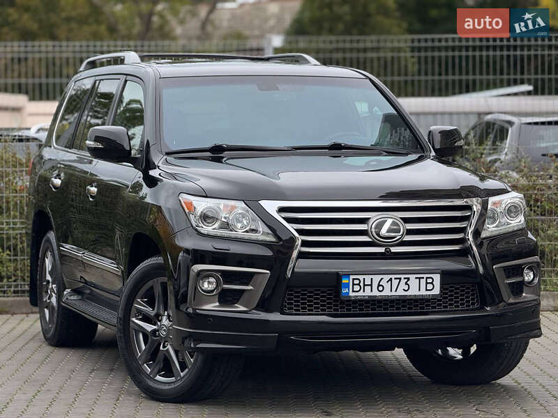 Позашляховик / Кросовер Lexus LX 2014 в Одесі