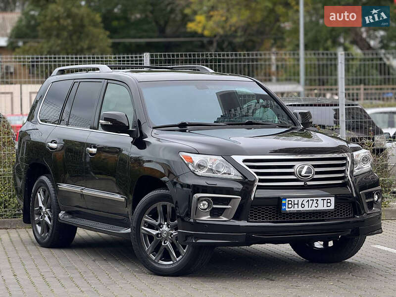 Позашляховик / Кросовер Lexus LX 2014 в Одесі