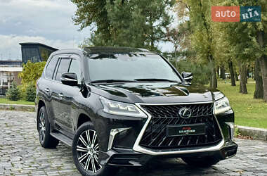 Внедорожник / Кроссовер Lexus LX 2019 в 