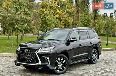 Внедорожник / Кроссовер Lexus LX 2019 в 