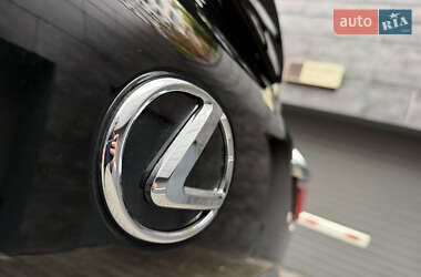 Позашляховик / Кросовер Lexus LX 2021 в 