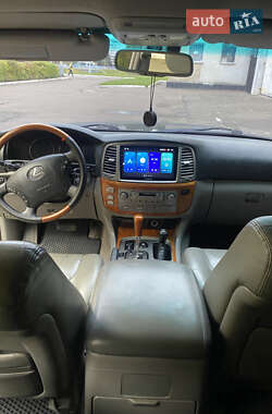 Позашляховик / Кросовер Lexus LX 2005 в 
