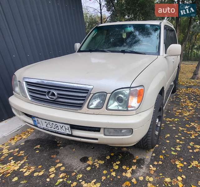 Lexus LX 2004