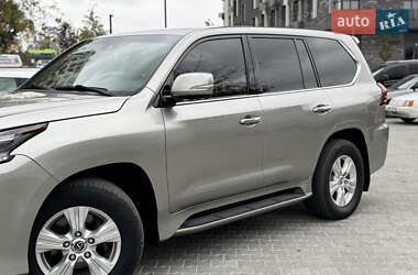 Внедорожник / Кроссовер Lexus LX 2016 в 