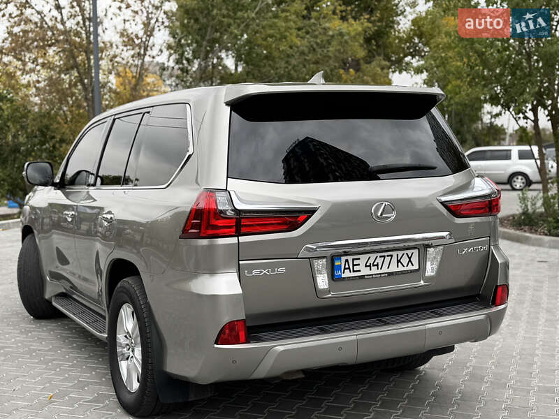 Позашляховик / Кросовер Lexus LX 2016 в Кропивницькому