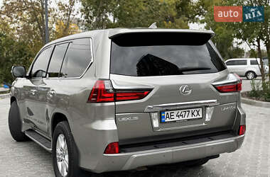 Внедорожник / Кроссовер Lexus LX 2016 в 