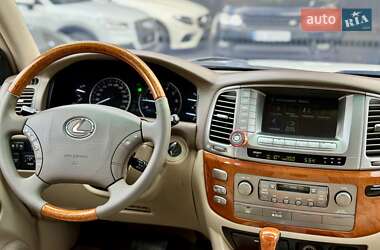 Позашляховик / Кросовер Lexus LX 2006 в 