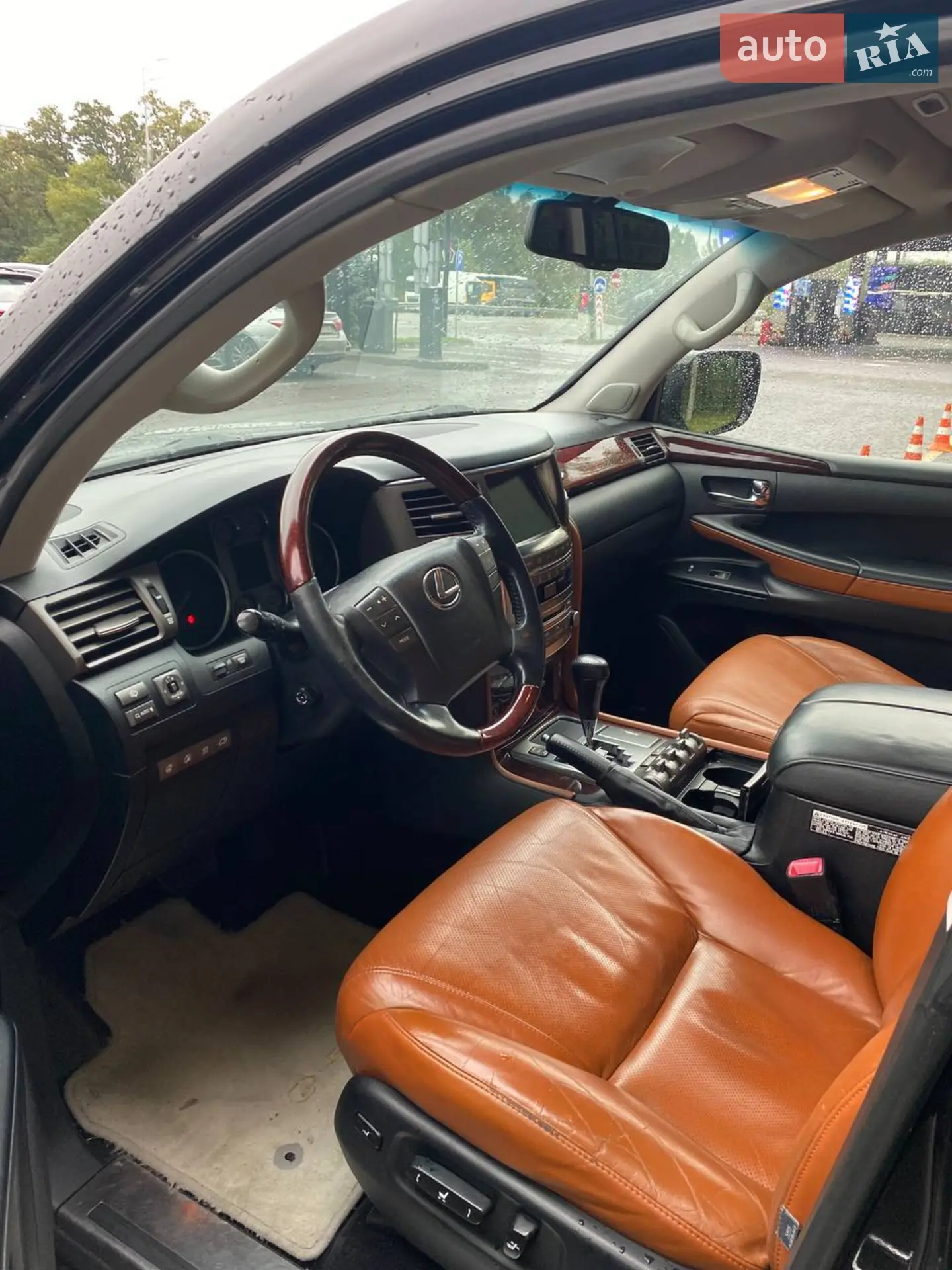 2010 Lexus LX - мініатюра 3
