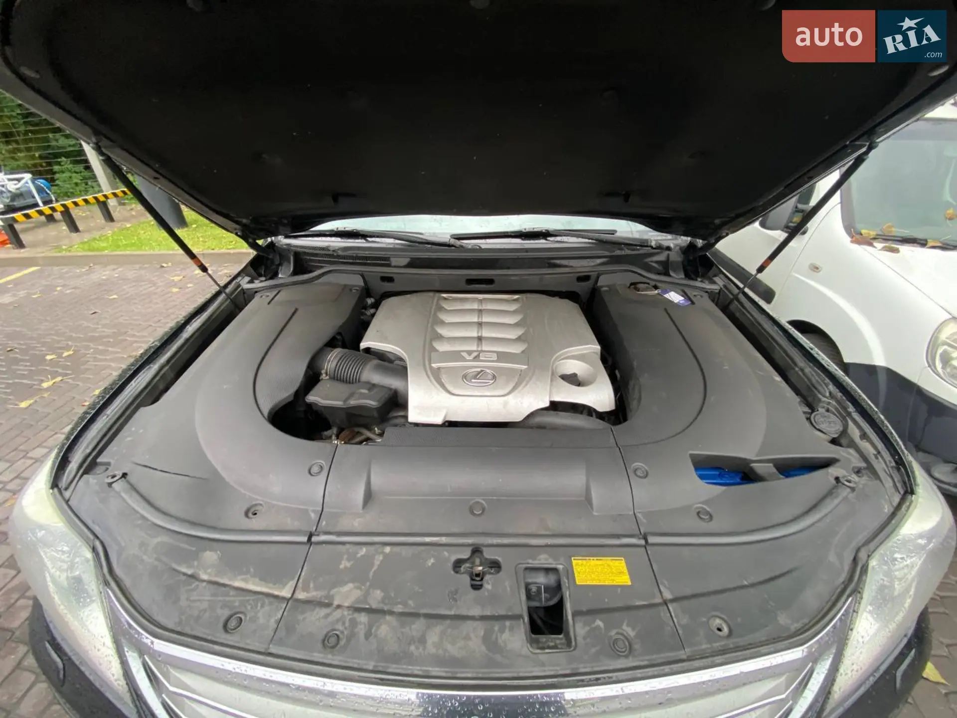 2010 Lexus LX - мініатюра 4