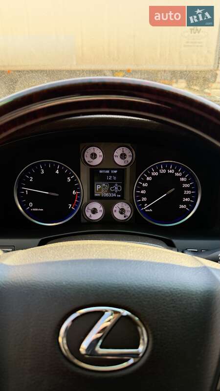 Внедорожник / Кроссовер Lexus LX 2011 в Киеве