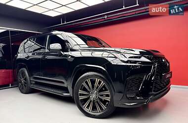 Позашляховик / Кросовер Lexus LX 2022 в 