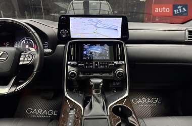 Позашляховик / Кросовер Lexus LX 2022 в 