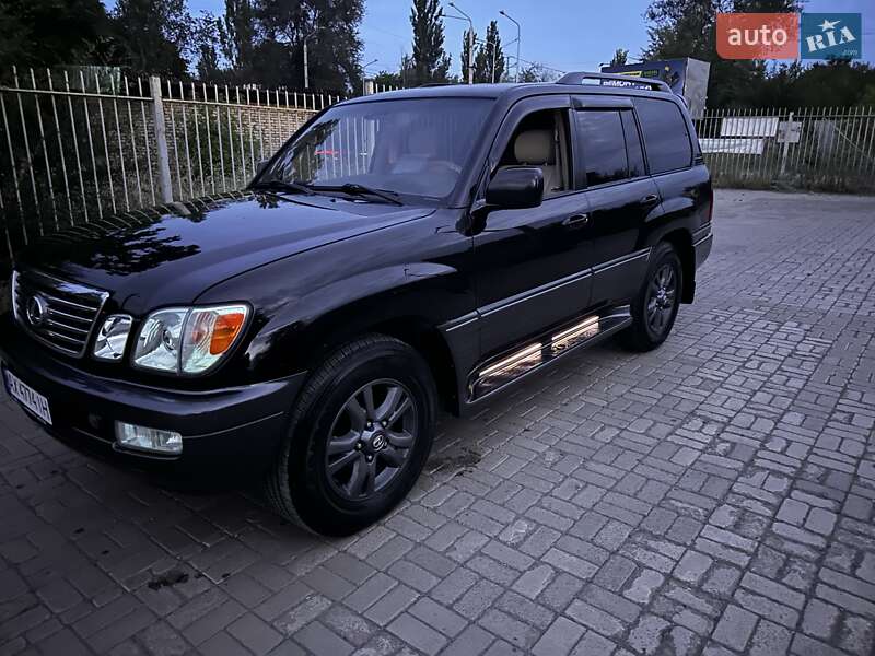 Lexus LX 2004