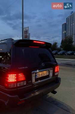 Позашляховик / Кросовер Lexus LX 2005 в 