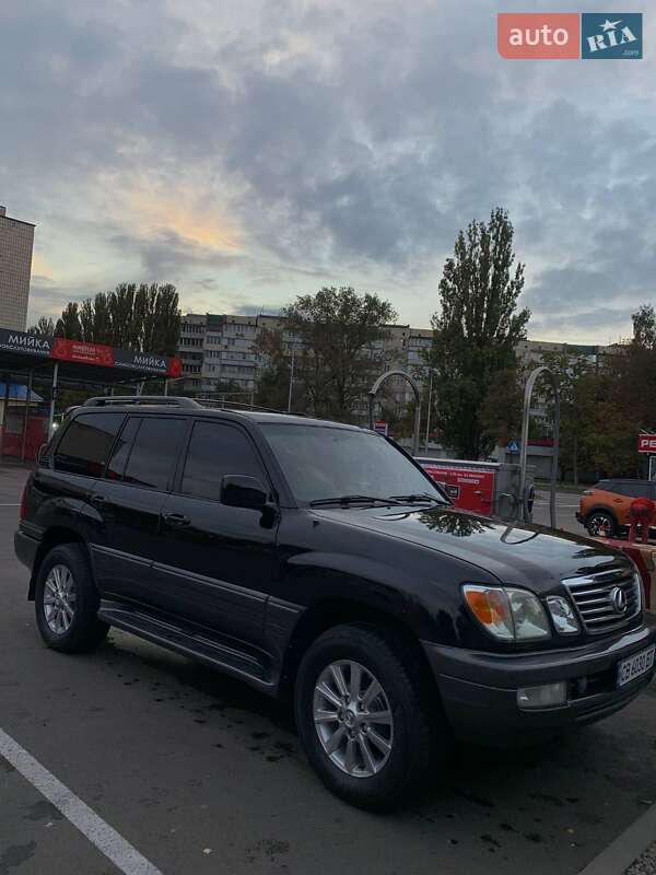 Позашляховик / Кросовер Lexus LX 2005 в Києві
