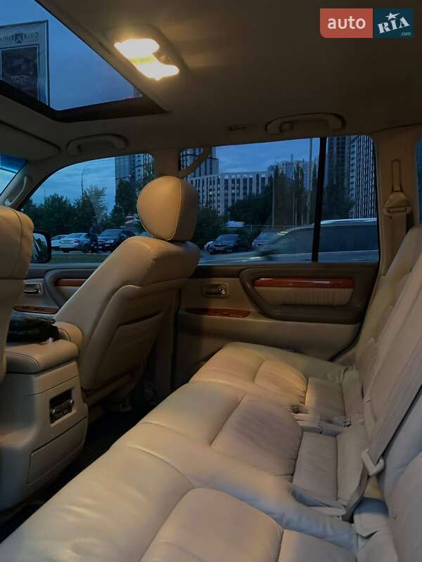 Позашляховик / Кросовер Lexus LX 2005 в Києві