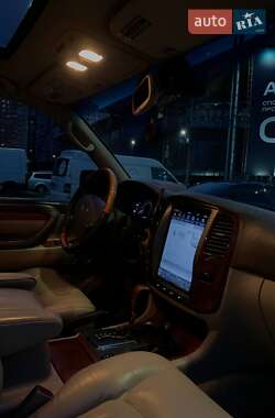 Позашляховик / Кросовер Lexus LX 2005 в 
