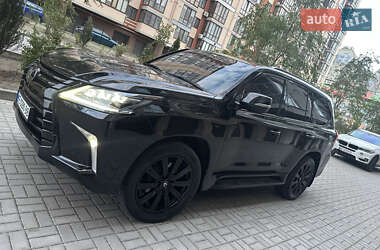 Позашляховик / Кросовер Lexus LX 2018 в 