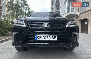 Позашляховик / Кросовер Lexus LX 2018 в 