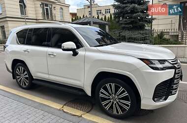 Позашляховик / Кросовер Lexus LX 2022 в 