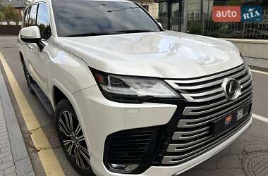 Позашляховик / Кросовер Lexus LX 2022 в 