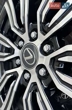 Позашляховик / Кросовер Lexus LX 2022 в 