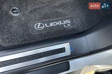 Позашляховик / Кросовер Lexus LX 2022 в 
