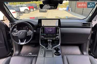 Позашляховик / Кросовер Lexus LX 2022 в 