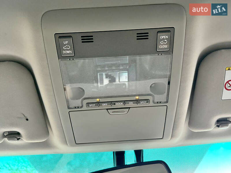 Позашляховик / Кросовер Lexus LX 2010 в Дніпрі